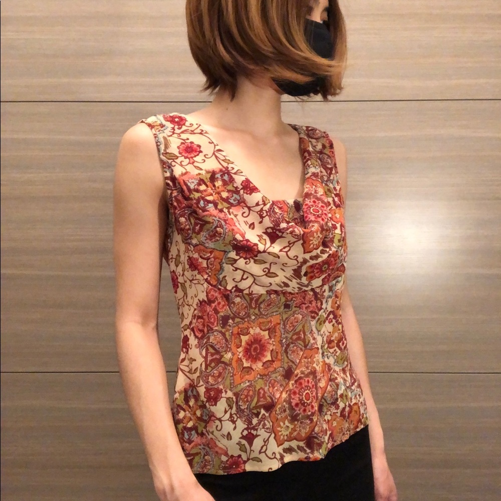 Aline petite sleeveless blouse.  Size 4P.  Floral pattern.  Boho style.